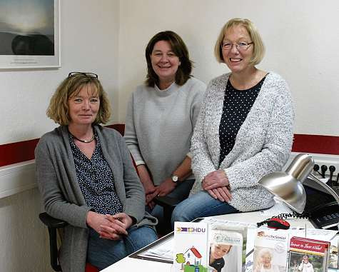 Marion Schnoor, Andrea Repenning und Ruth Graap (v.li.) von HDU Ambulanter Pflegedienst e.V. FOTO: HFR